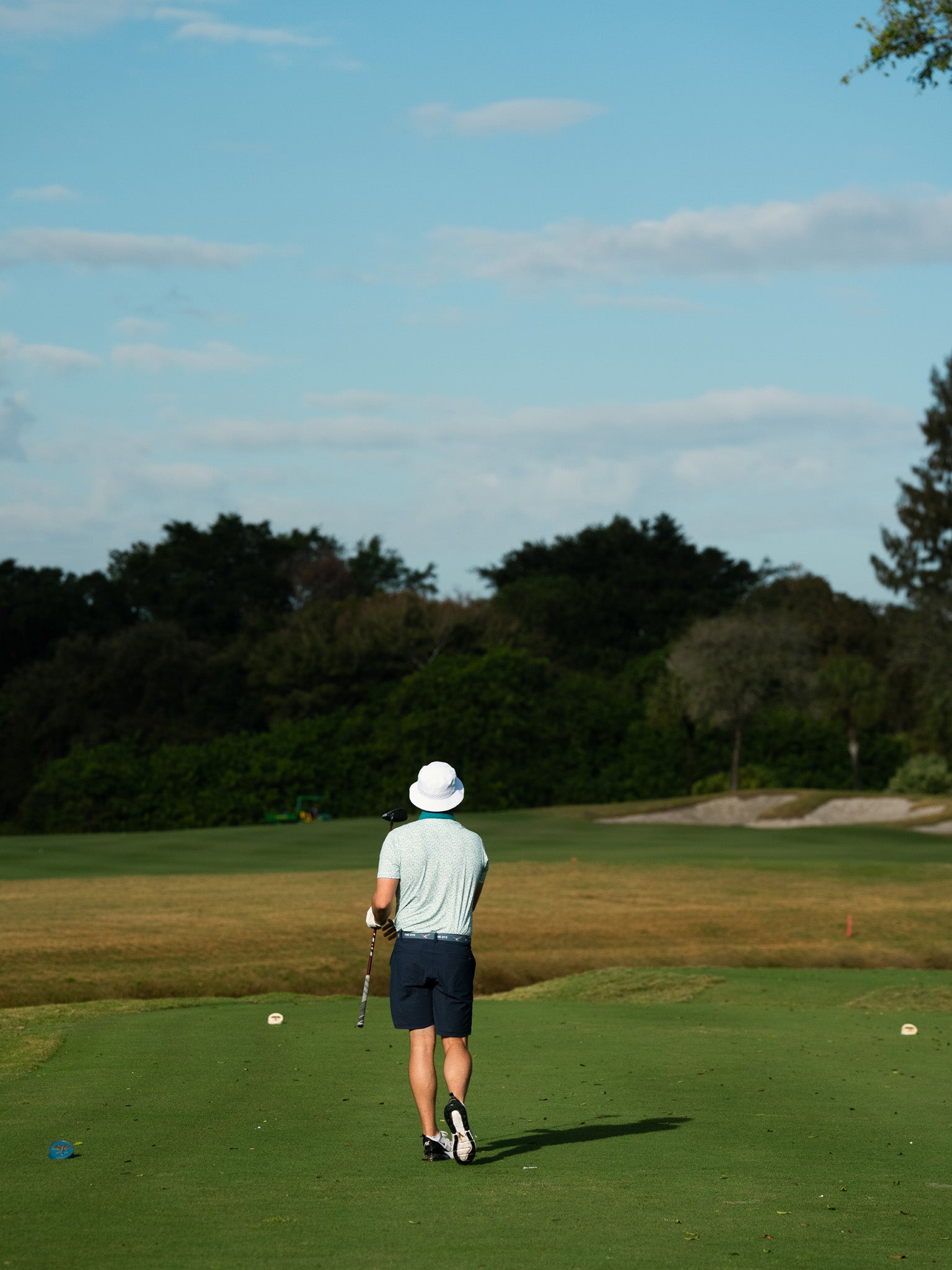 The Footrace to 18 Polo - Breezy Golf
